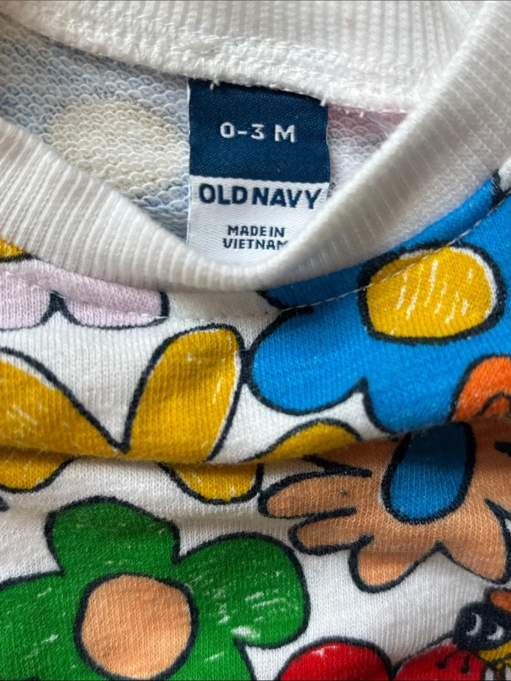 Old Navy Baby Crew-Neck Sweatshirt & Jogger Pants Set 0-3M